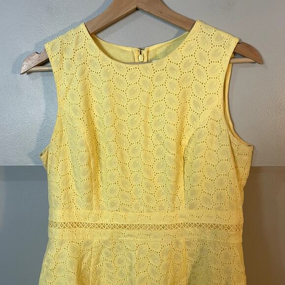 Calvin Klein Yellow Eyelet Detail Lace A-Line Cocktail Dress Women's SZ 8P EUC - Picture 2 of 12